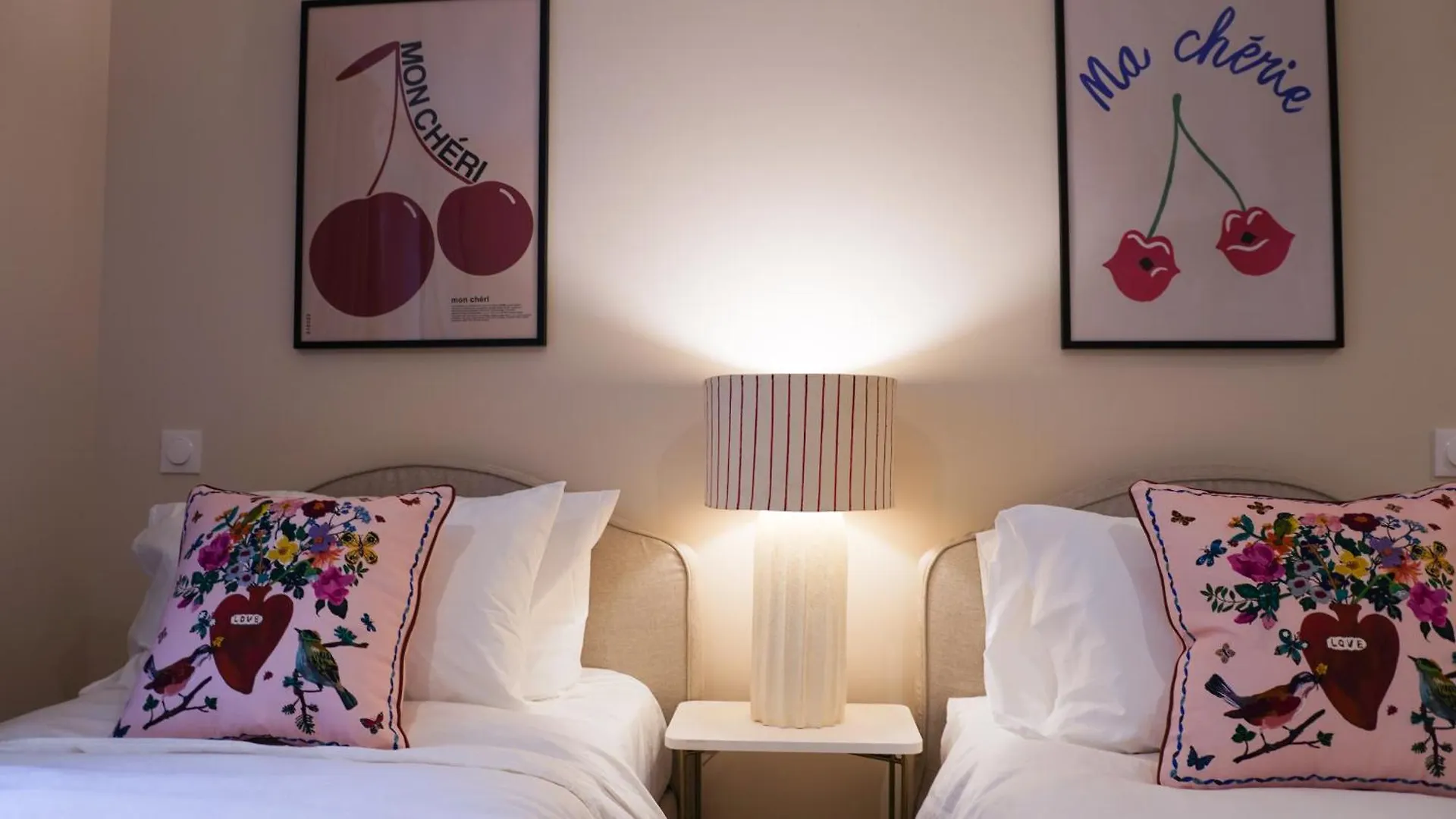 Elegance And Parisian Charm Tuileries Apartment France