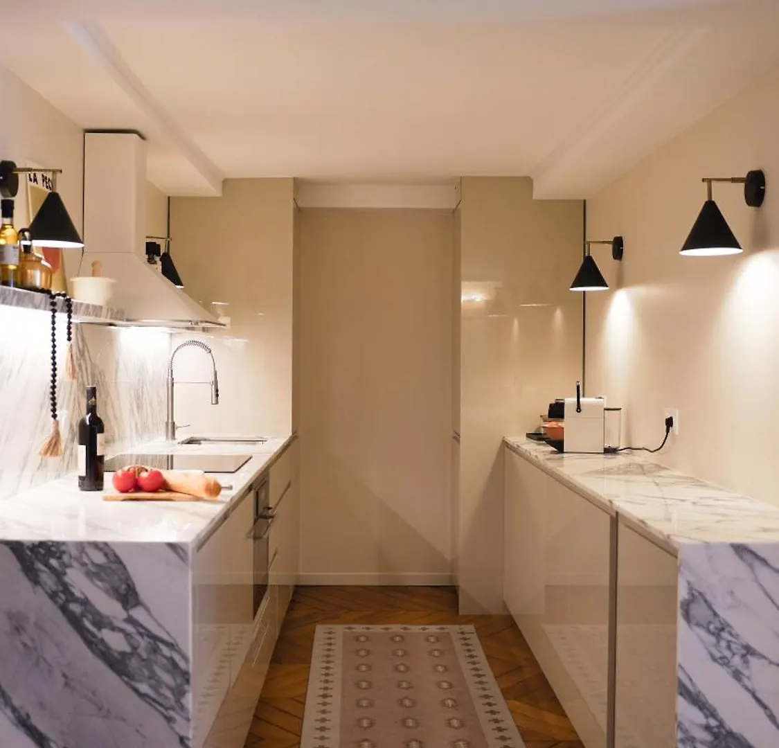 Elegance And Parisian Charm Tuileries Apartment 0*, Paris France